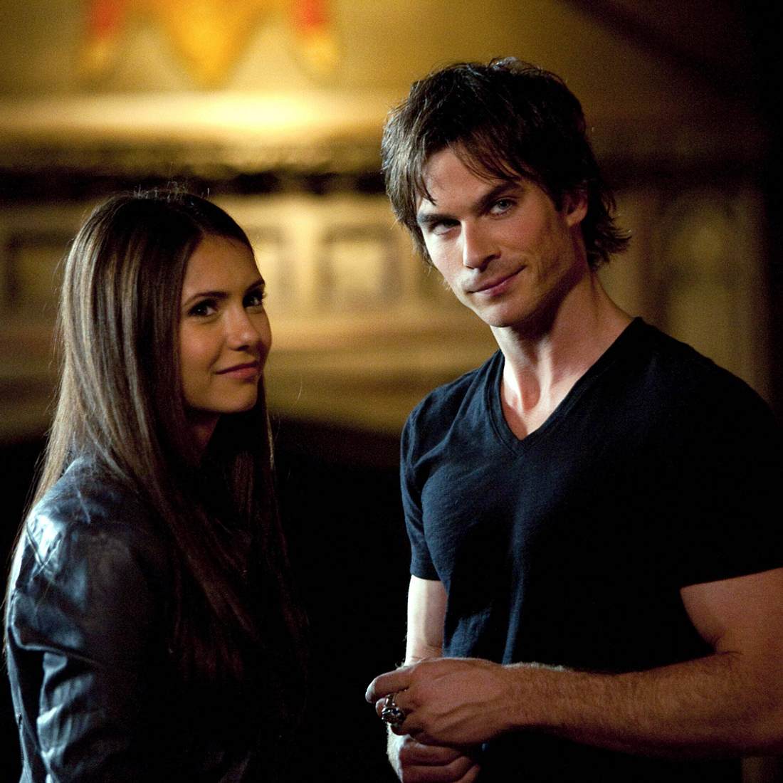 10 Serien-Küsse: Damon & Elena von The Vampire Diaries