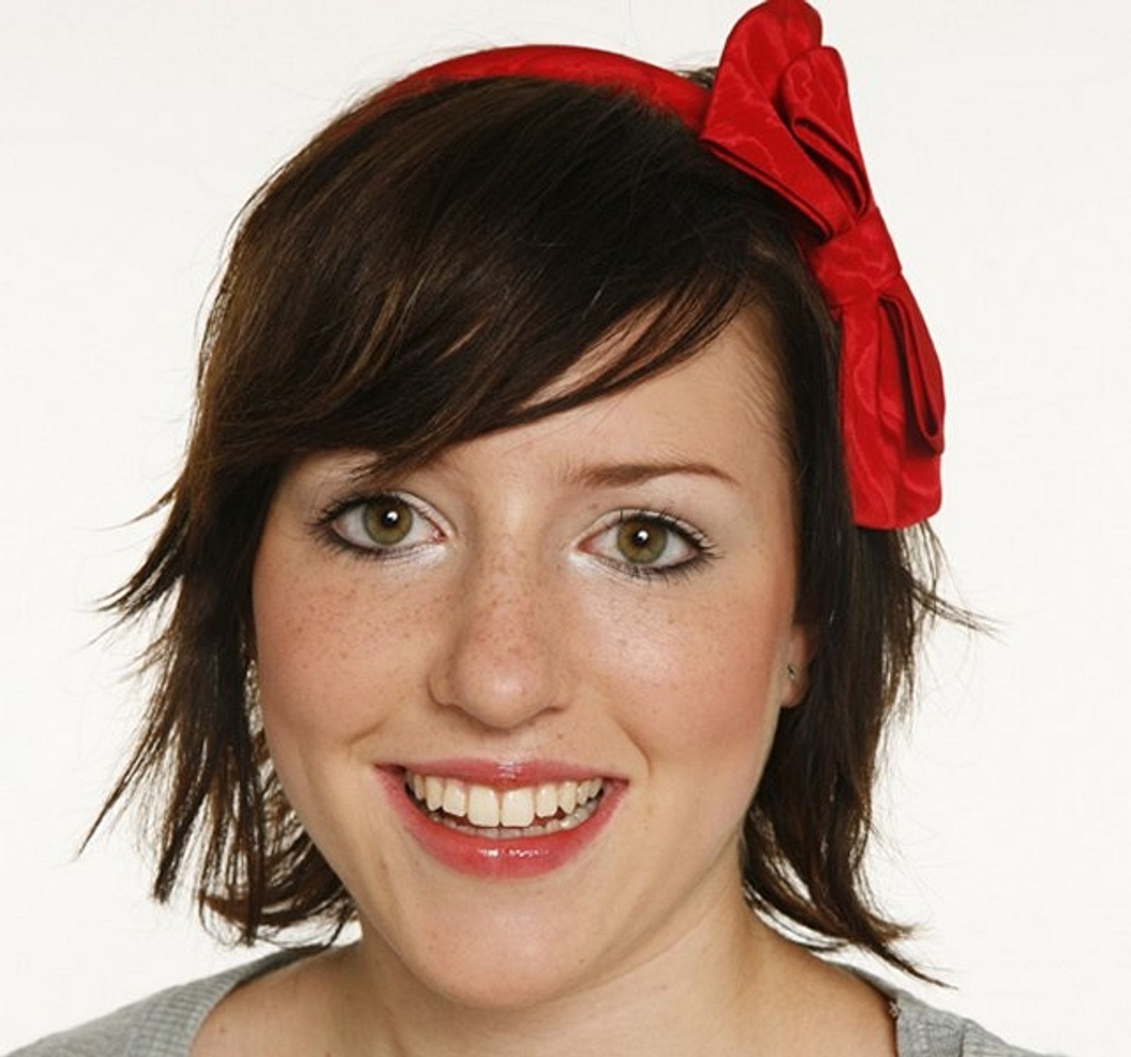 Sechs coole Frisuren mit Haarreifen! Sechs coole Frisuren mit