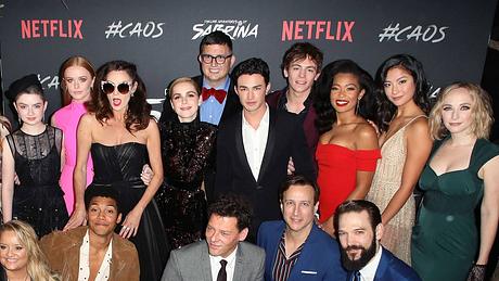 Sind diese Sabrina-Stars etwa ein Paar? - Foto: Getty Images