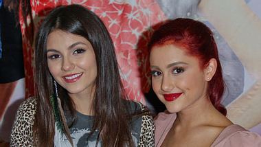 Zicken-Zoff bei den Victorious-Stars Victoria und Ariana - Foto: Getty Images