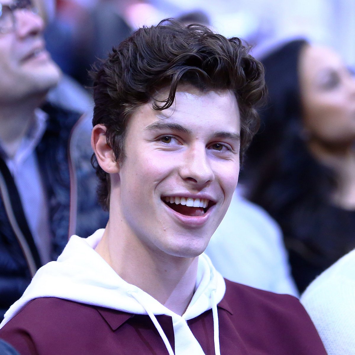 5 Jahre Shawn Mendes: Checke hier seine Musikvideos