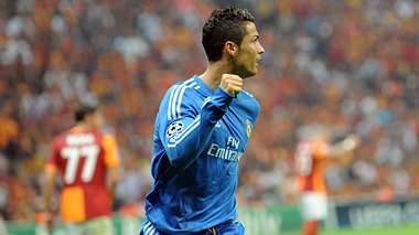 Cristiano Ronaldo feiert das gelungene Debüt von Real in der neuen CL-Saison