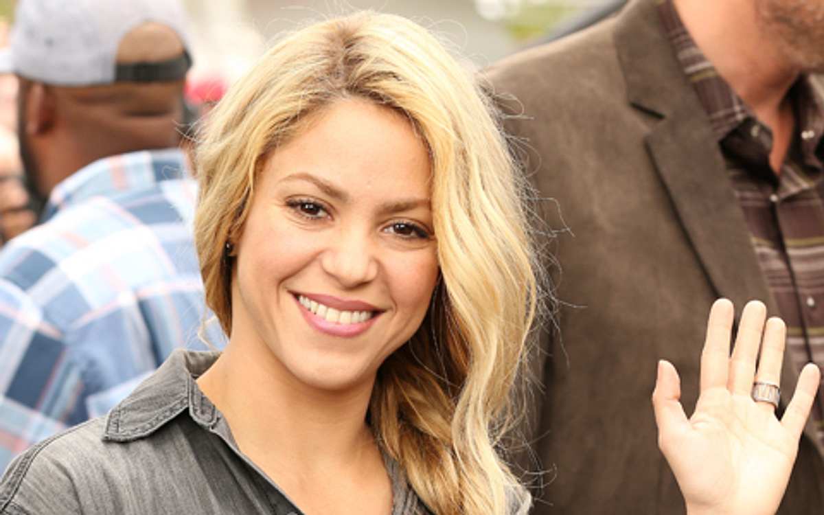 Shakira lässt wieder ihre Hüften kreisen