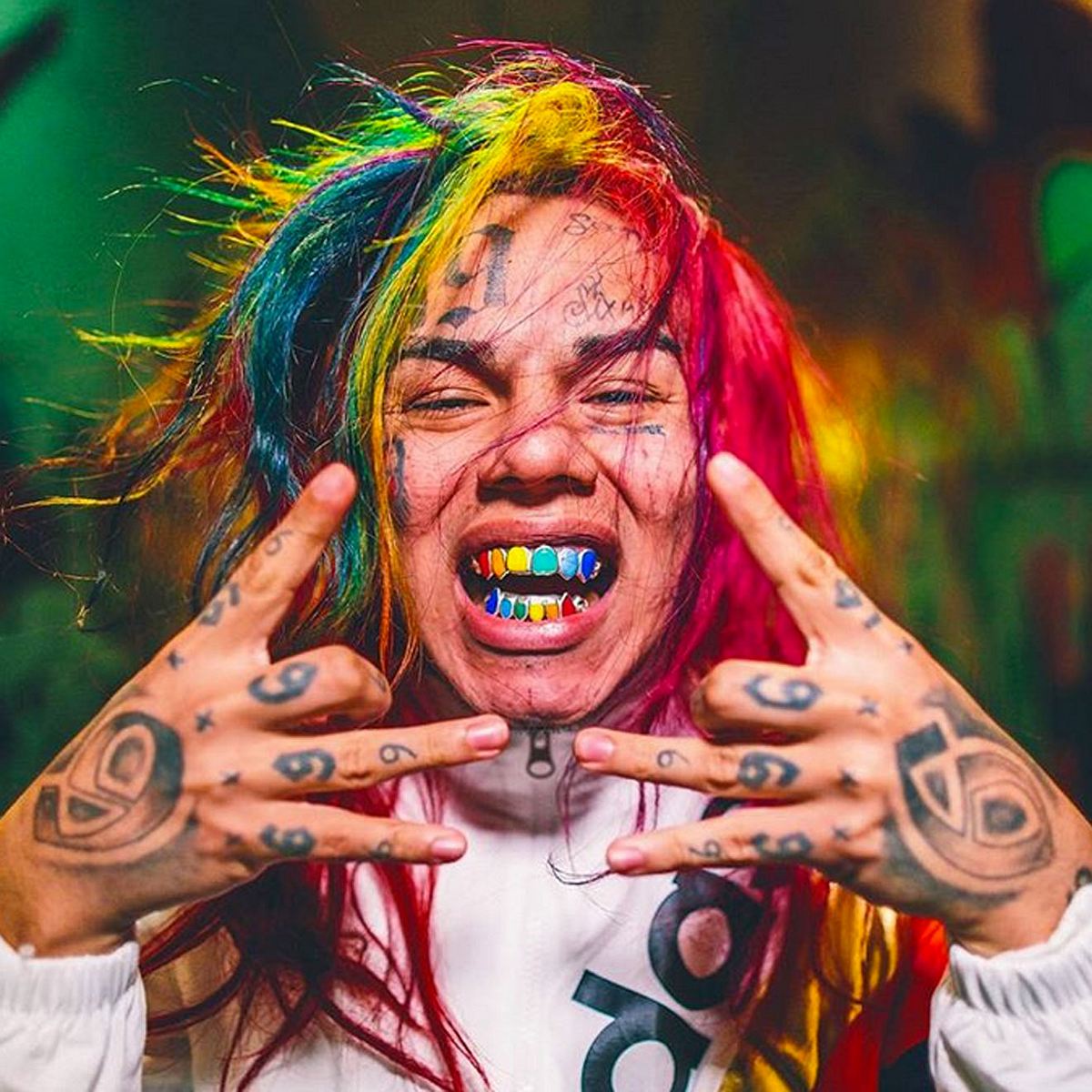 6ix9ine sitzt seit einem halben Jahr im Gefängnis