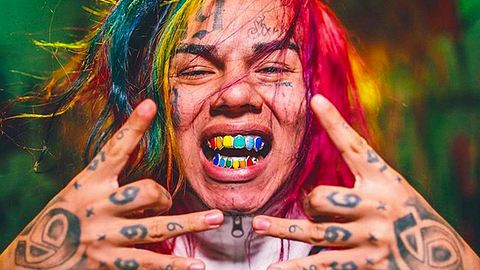 6ix9ine sitzt seit einem halben Jahr im Gefängnis - Foto: Instagram@6ix9ine