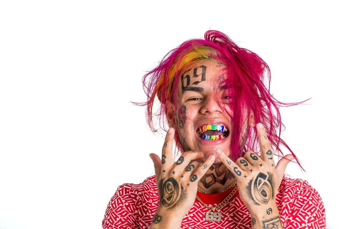 6ix9ine hat 14,5 Millionen Abonnenten auf Instagram.