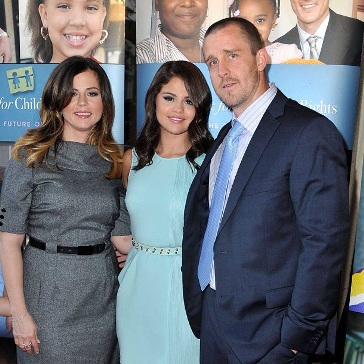 Selena Gomez mit ihrer Mutter Mandy Teefey und Stiefvater Brian Teefey