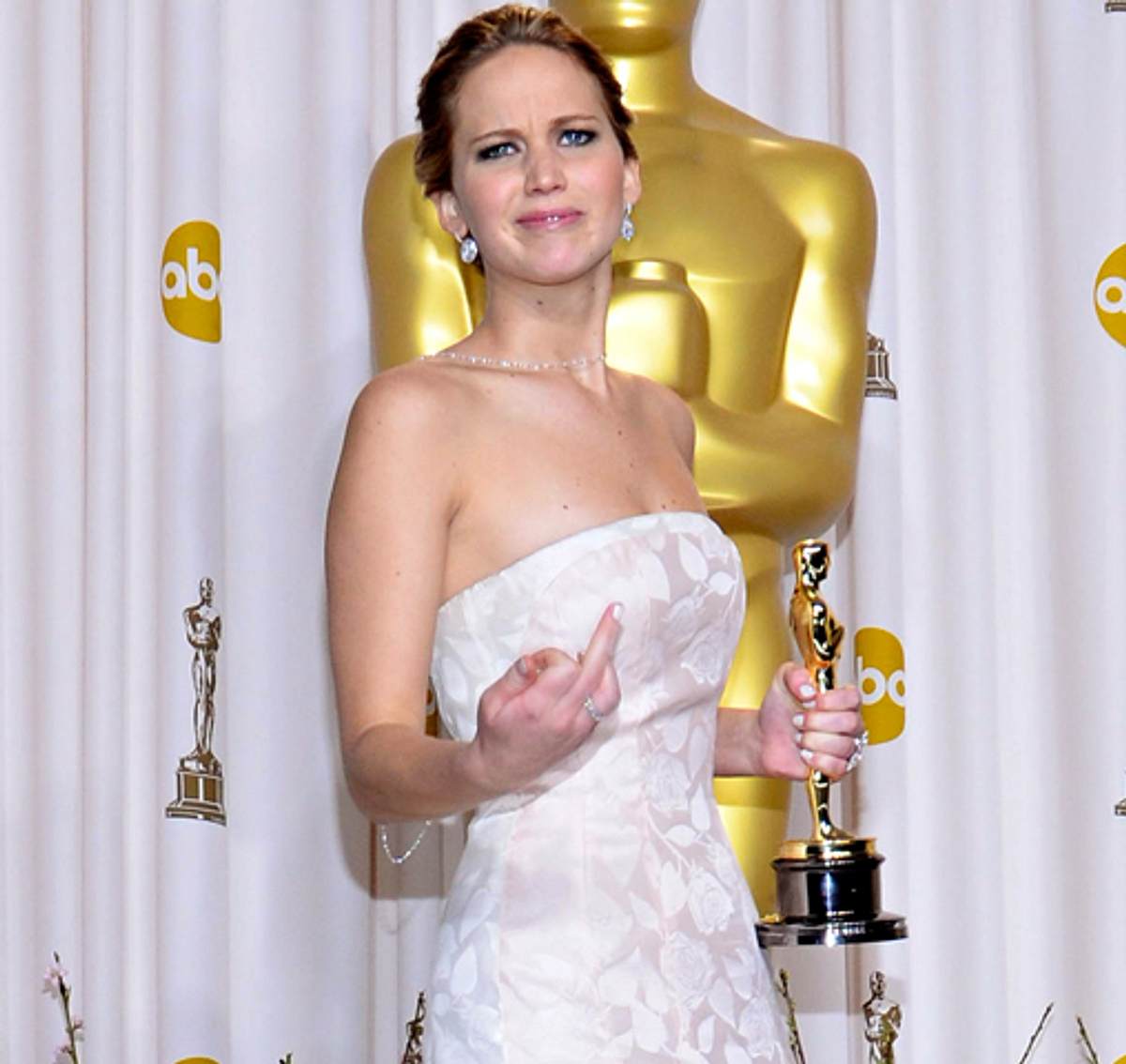 Jennifer Lawrence Mittelfinger