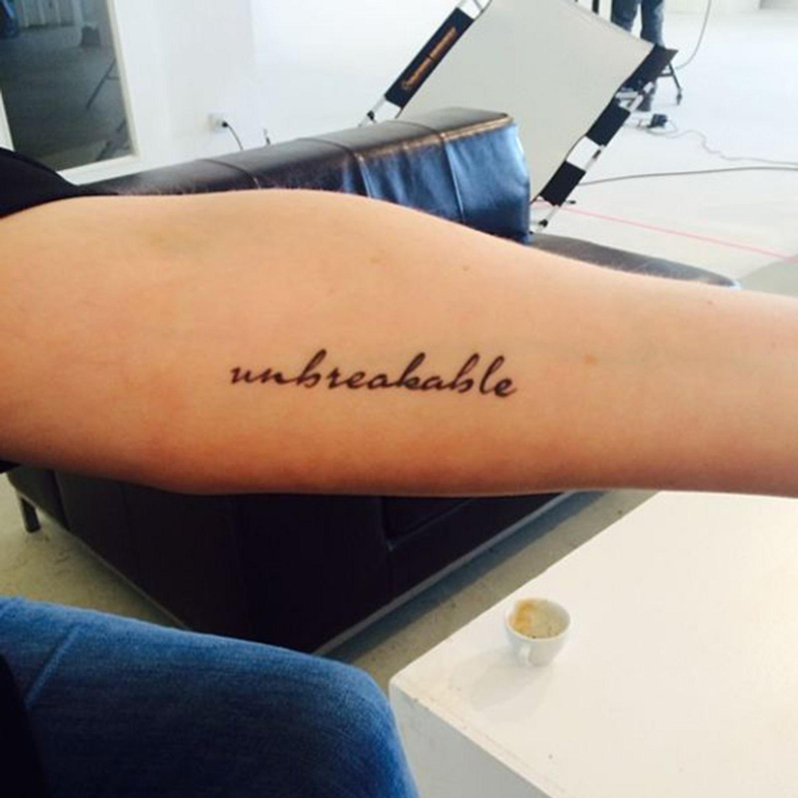 StarTattoos Bilder für die Ewigkeit Stars und ihre Tattoos BRAVO