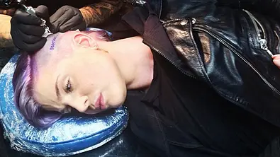8e6e7b52a8bbd8f0e8cca02c20f9767d - Foto: @KellyOsbourne on Instagram