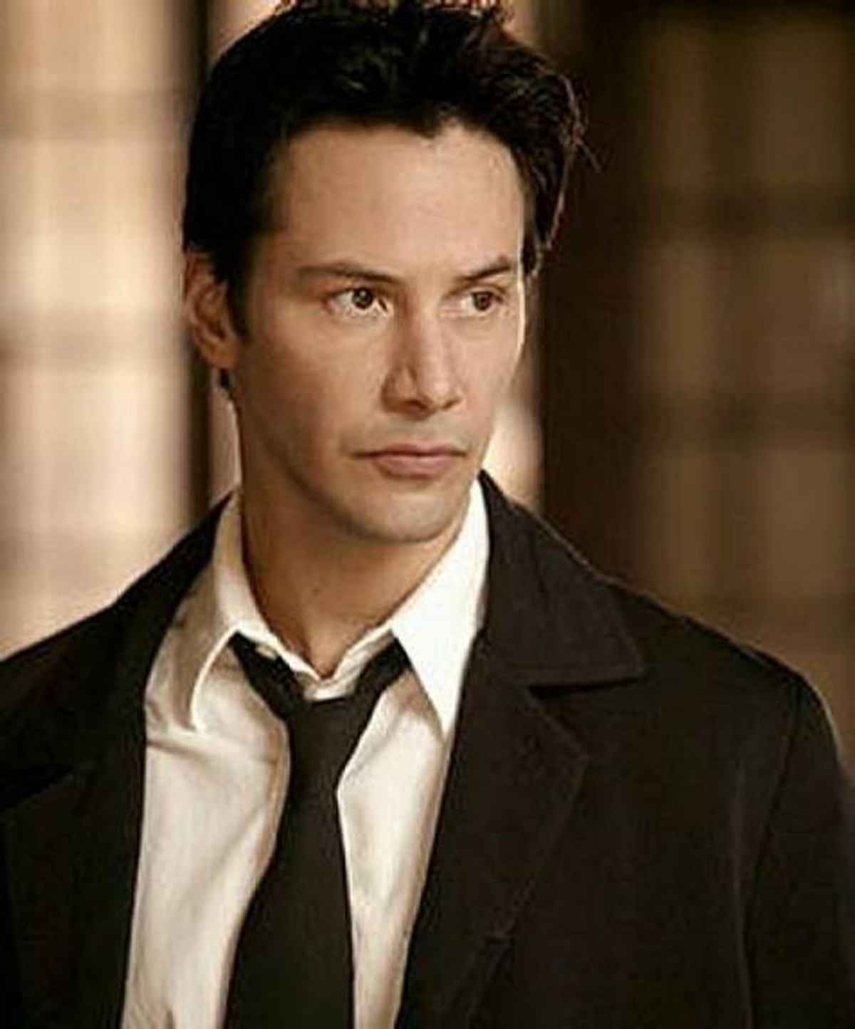 Keanu Reeves (hier in einer Szene aus 'Constantine') hat heimlich geheiratet!