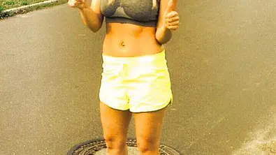 Wie findest du Angelina Hegers Body? - Foto: Angelina Heger - Facebook