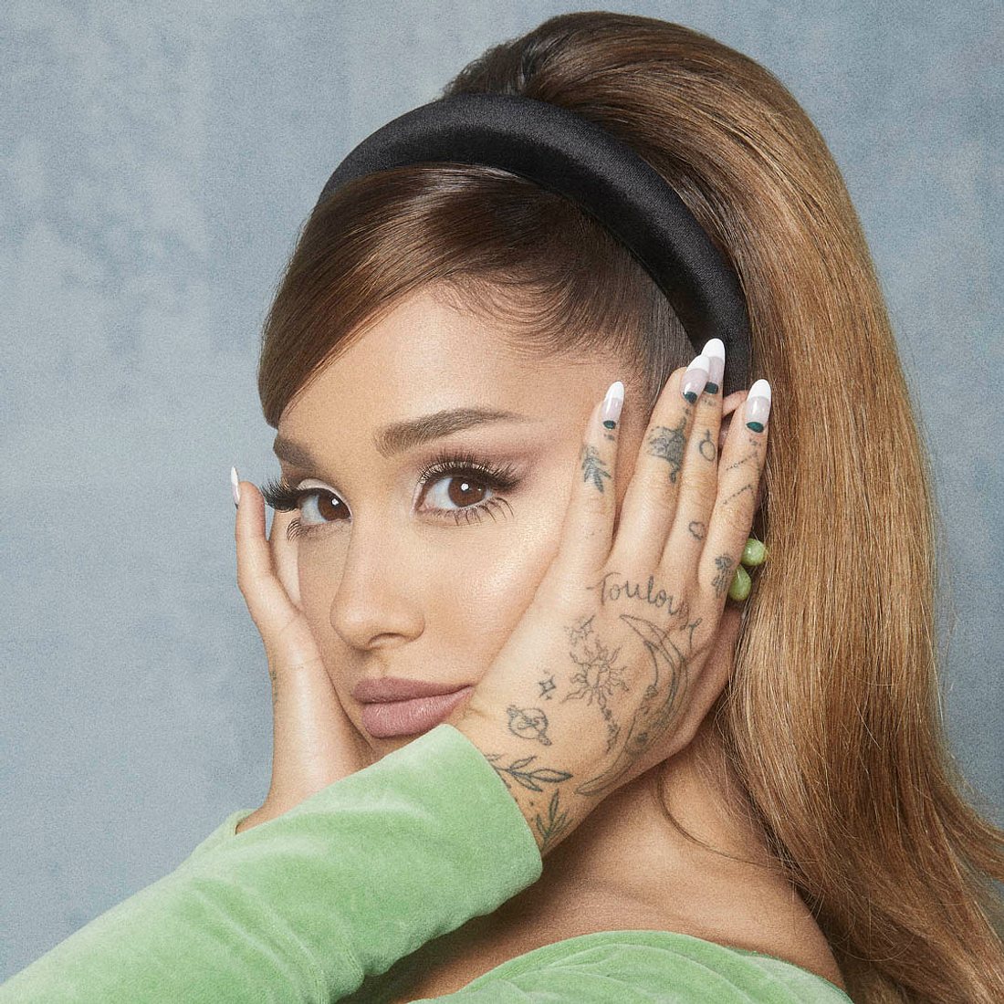 Auf Instagram hat Ariana Grande 272 Millionen Follower und gehört zu den größten Influencern auf der Plattform.