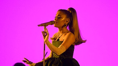 Ariana Grande hilft der LGBTQ+-Community - Foto: Kevork Djansezian / Freier Fotograf / Gettyimages