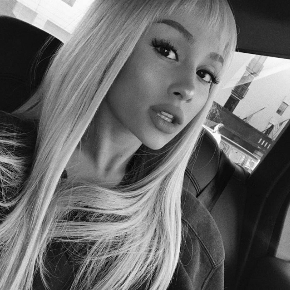 Ariana Grande hat eine neue Frisur