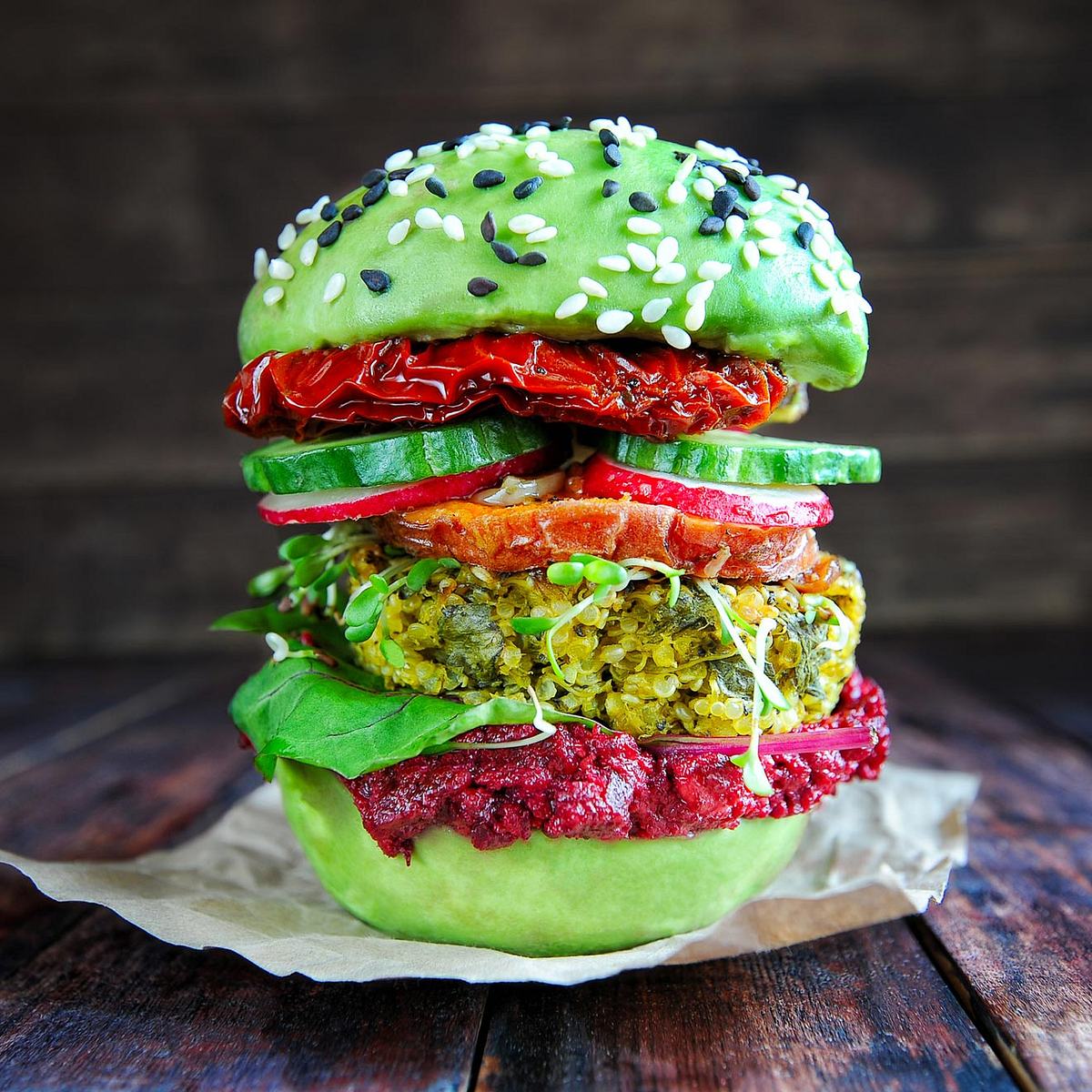 Avocado-Rezepte wie der Avocado-Burger sind healthy und lecker!