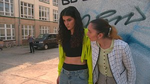 Berlin – Tag und Nacht: Cleo fällt auf Verbrecher rein!  - Foto: RTL II