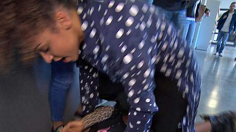 BTN: Jacky geht auf Kim los! - Foto: RTL II