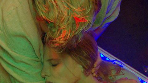 Berlin – Tag und Nacht: Toni in Lebensgefahr! - Foto: RTLZWEI