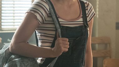 Lili Reinhart spielt seit Staffel 1 die Betty Cooper in Riverdale - Foto: The CW Network/ Netflix