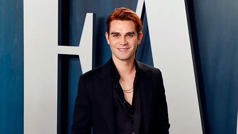 Riverdale-Star KJ Apa: So außergewöhnlich war sein Leben vor dem Erfolg - Foto: Getty Images / Taylor Hill