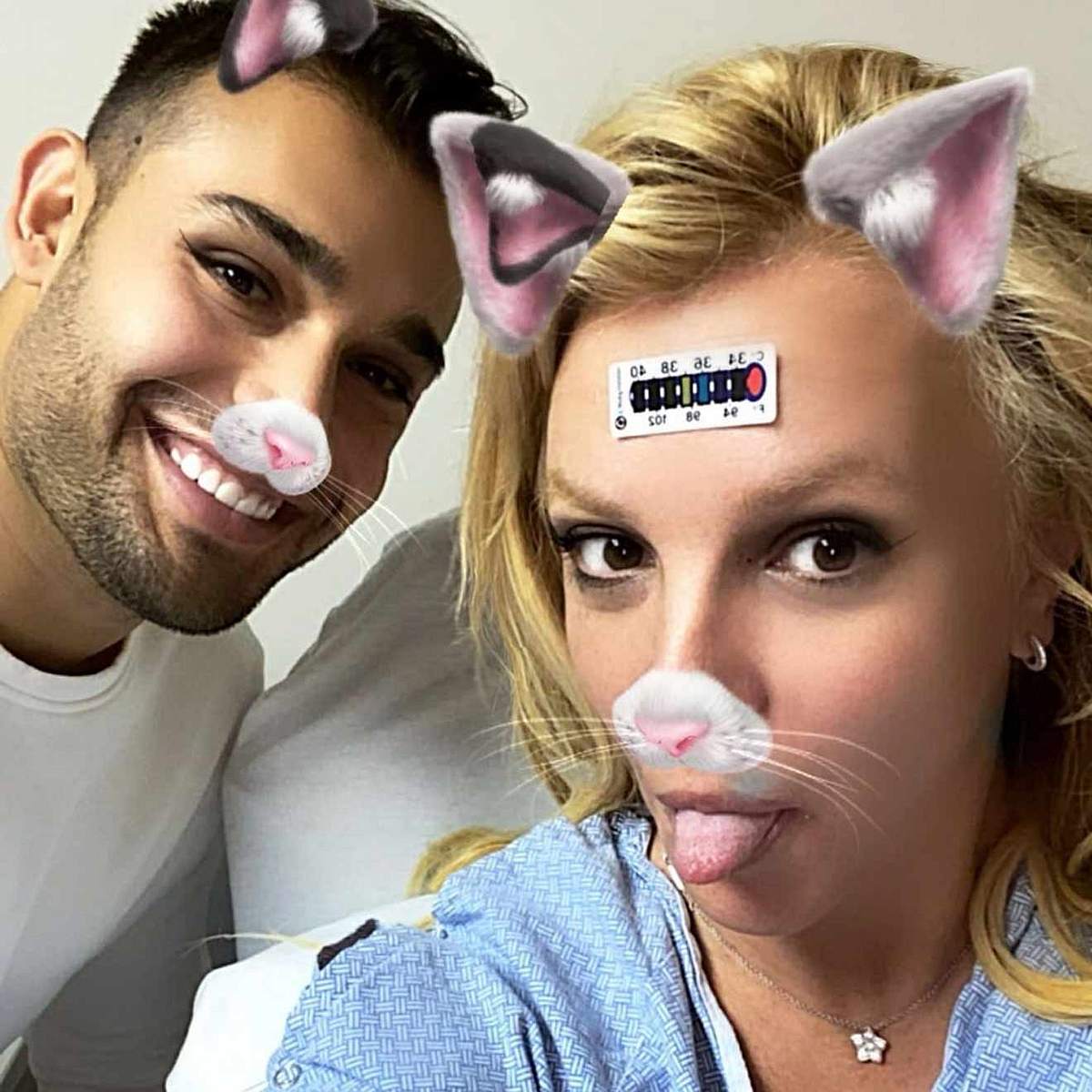 So süß, wie sich Boyfriend Sam Asghari um Britney kümmert, kann es ihr nur schnell wieder besser gehen