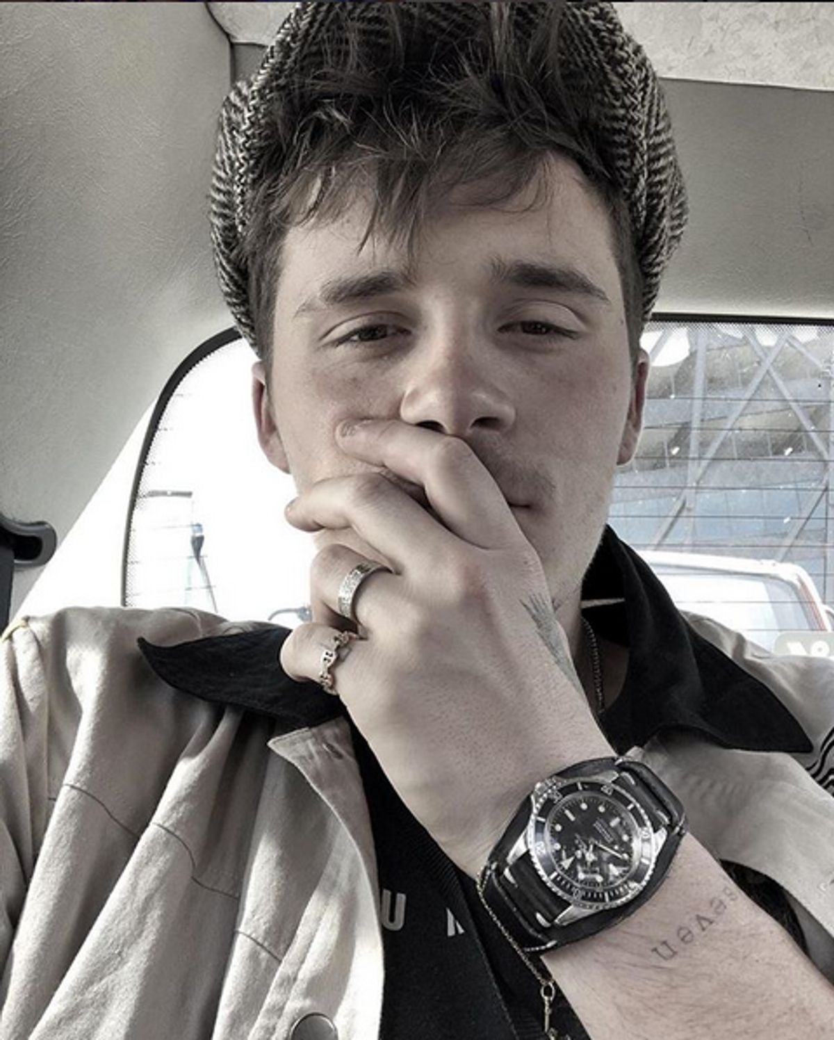 Brooklyn Beckham zeigt gerne, was er hat