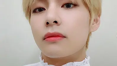 BTS-Star V geht mit seiner Solo-Ballade Scenery an den Start! - Foto: Instagram@bts_v