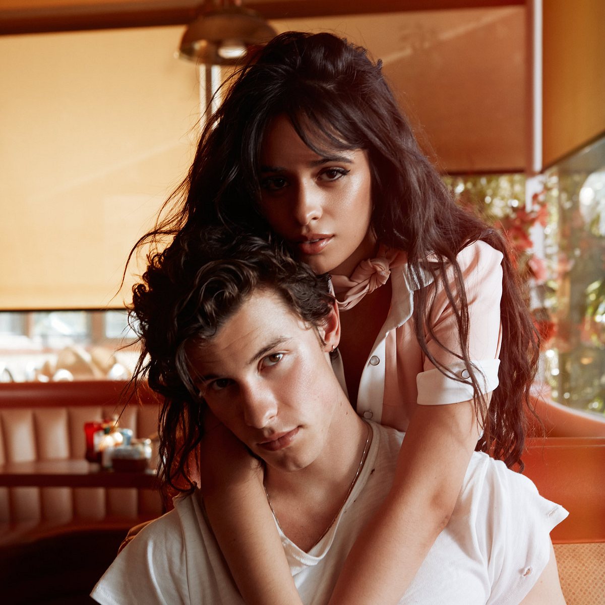 Camila Cabello und Shawn Mendes posten Knutsch-Video!