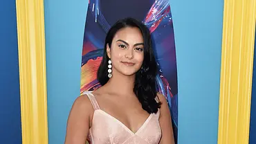 Camila Mendes begeistert ihre Fans mit einem Musik-Video, in dem sie mitspielt! - Foto: Getty Images Camila Mendes begeistert ihre Fans mit einem Musik-Video, in dem sie mitspielt! - Foto: Getty Images