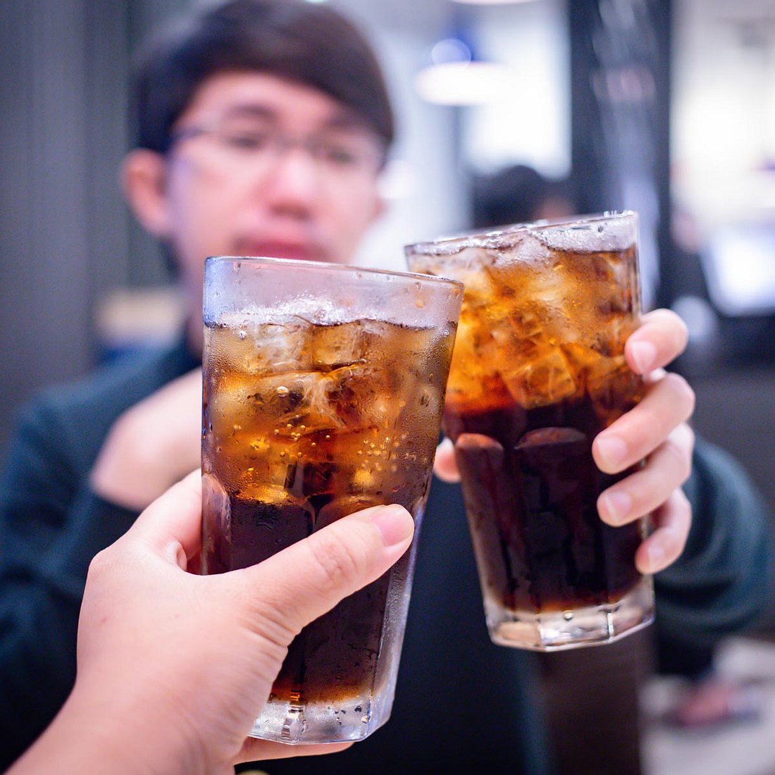 Cola und Co.: Das machen die Getränke wirklich mit deinem Körper