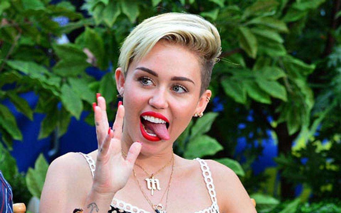 Miley Cyrus' hat ein völlig neues Images seit dem sie die kurzen Haare hat