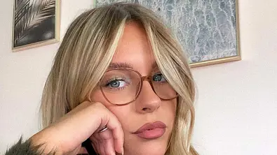 Dagi Bee beantwortet Sex-Fragen auf YouTube - Foto: Instagram@dagibee