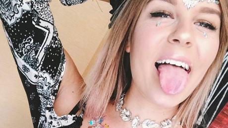 Dagi Bee: So schön sind ihre Coachella-Outfits! - Foto: instagram/dagibee