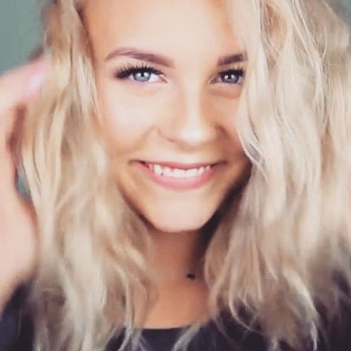 Dagi Bee spricht zum ersten Mal über ihre Ticks