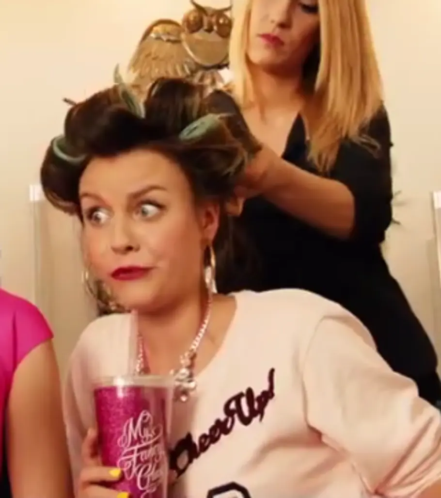 Dagi Bee spielt die Freundin von Jessy