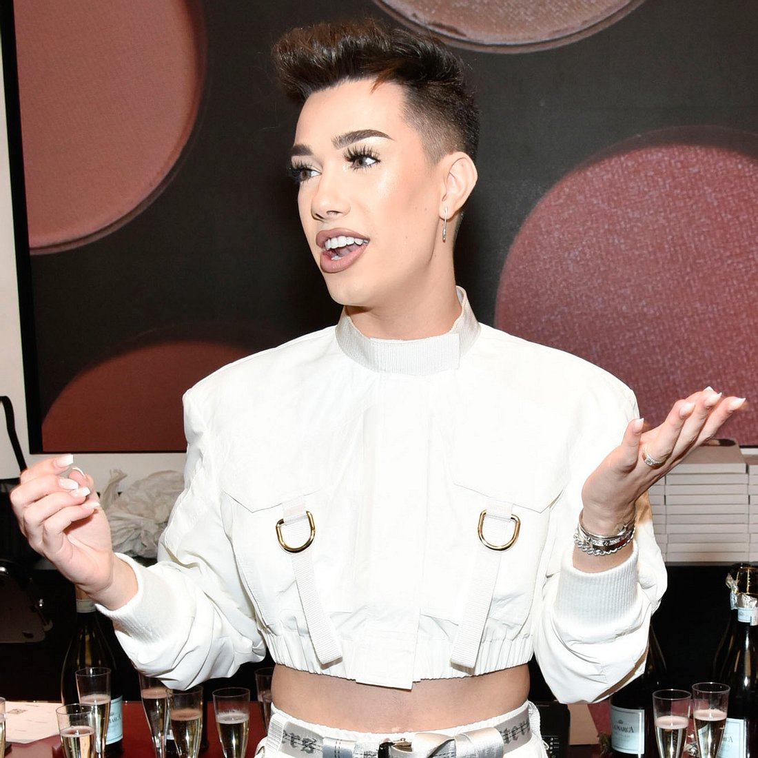 Darum verliert YouTubeStar James Charles gerade Millionen von Follower
