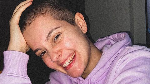 Das Internat-Star Lea Mirzanli: So befreiend war es, die Haare abzurasieren - Foto: Instagram/@leamirzanli