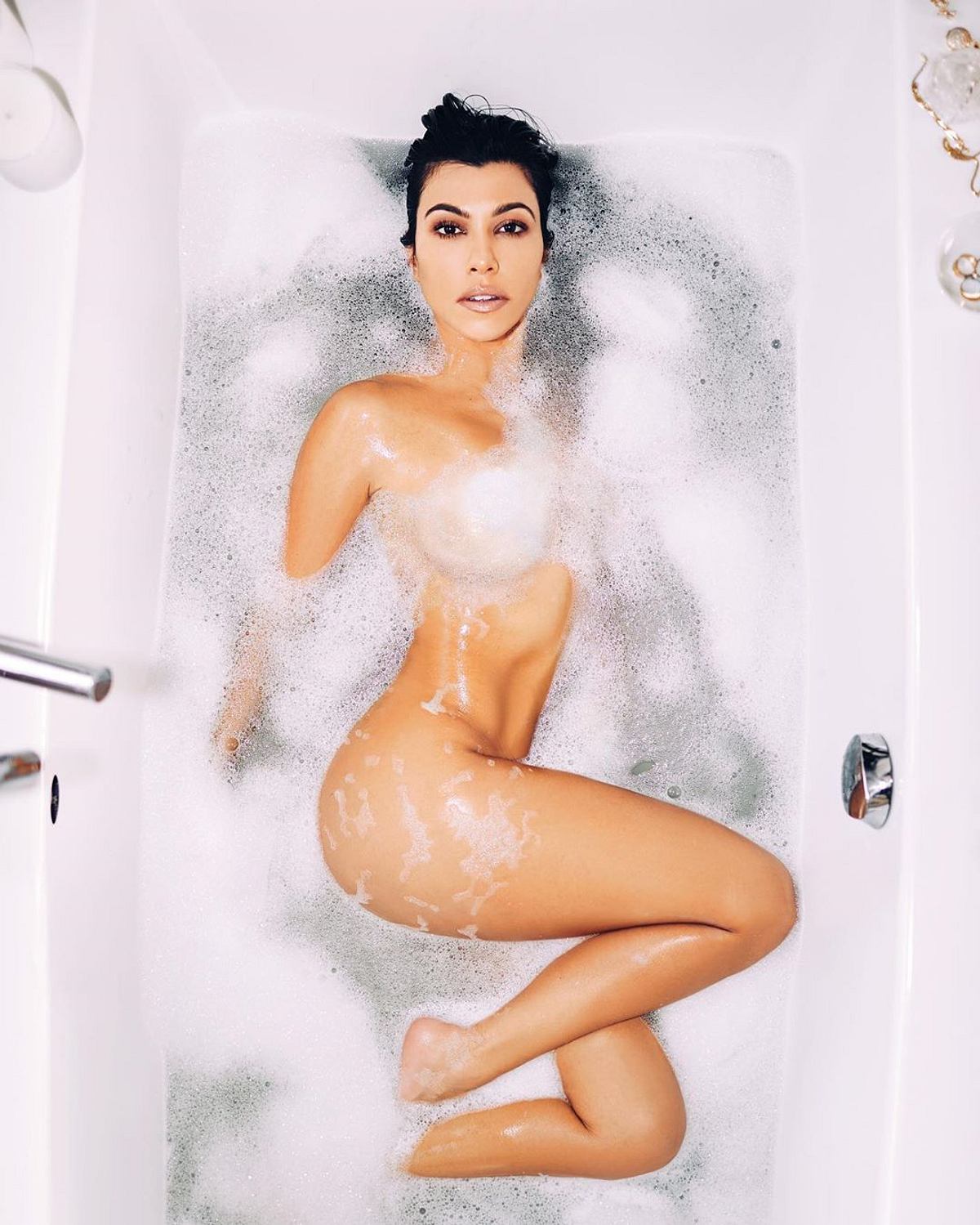 Die Insta-Nacktbilder der Stars Kourtney Kardashian