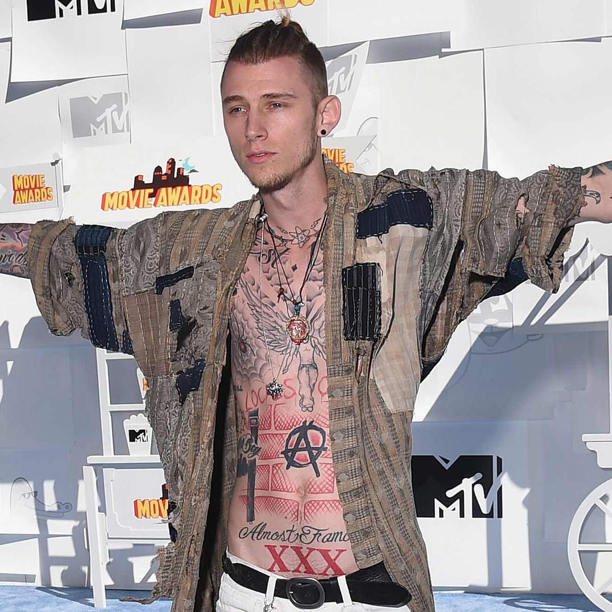 Die verrücktesten Tattoos der Stars Machine Gun Kelly