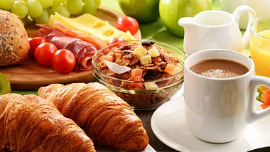 Dieses Frühstück macht dich krank! - Foto: monticelllo / iStockphoto