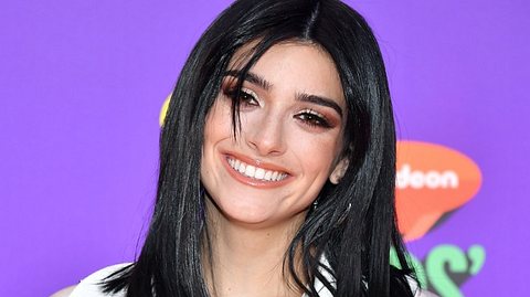 Ihren ersten Song Be Happy veröffentlichte Dixie D’Amelio am 26. Juni 2020. - Foto: Amy Sussman / KCA2021 / getty images