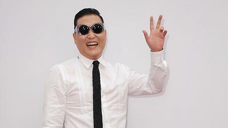 Noch hat Psy gut lachen! Mehr Musiker aus Korea sind aber auf dem Vormarsch! - Foto: Getty Images