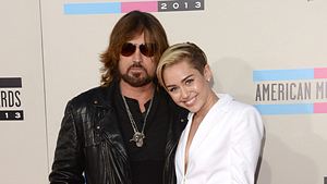 Familien-Zoff: Miley Cyrus und Vater Billy Ray entfolgen sich auf Instagram - Foto: Jason Merritt / Getty Images