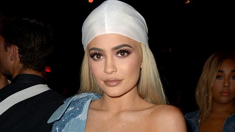 Kylie Jenner ist erfolgreiche Beauty-Unternehmerin! - Foto: Getty Images