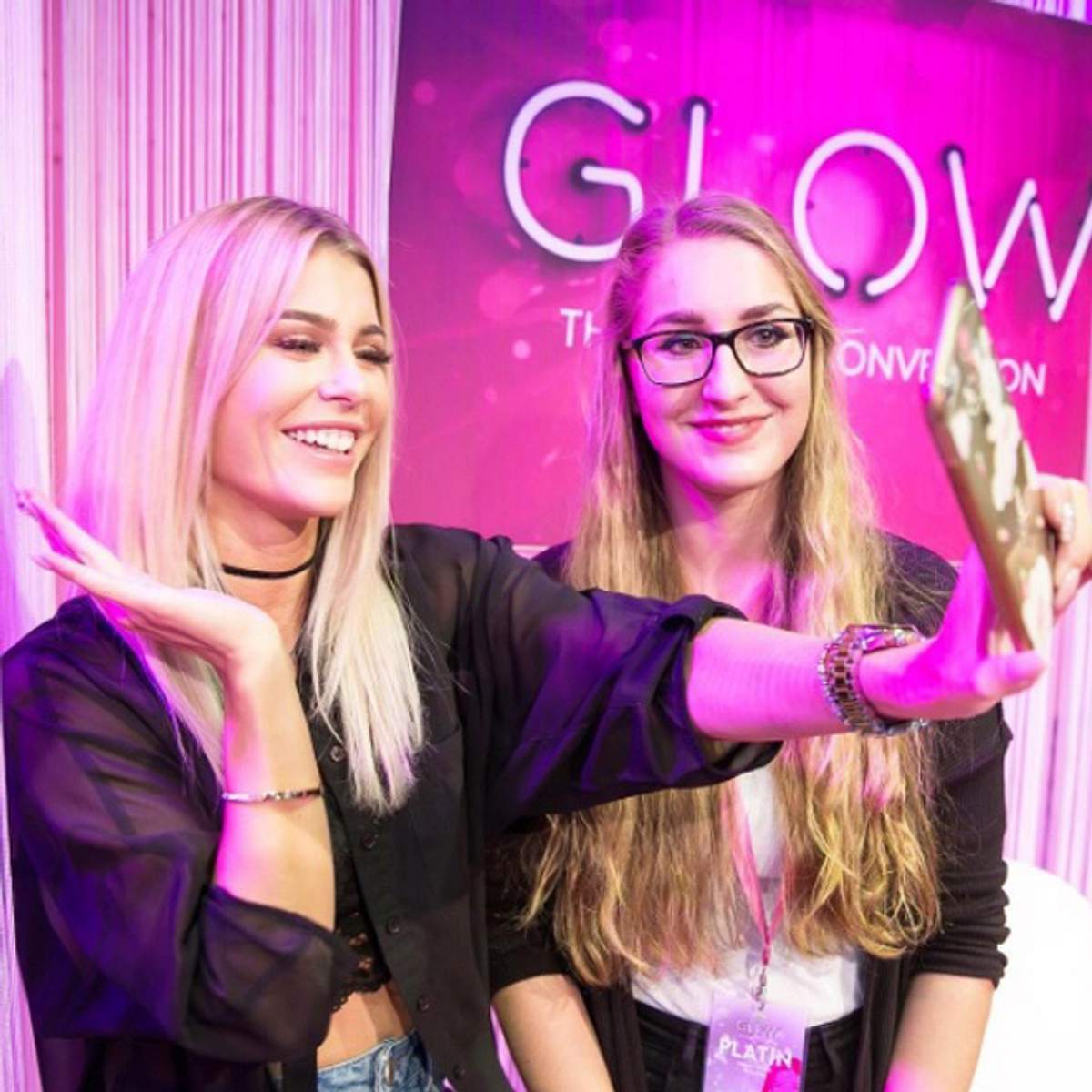 Gewinne Tickets für die Glow Convention