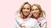 Lisa und Lena - so schlimme Kommentare bekommen die TikTok-Zwillinge - Foto: Warner