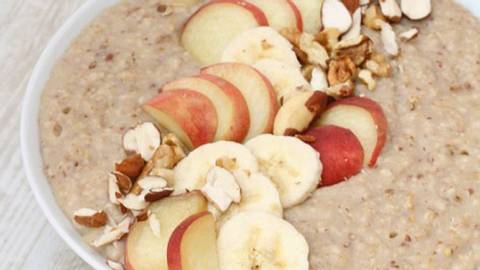 Frühstück mit Haferbrei - Foto: Instagram/healthyhandsomelife