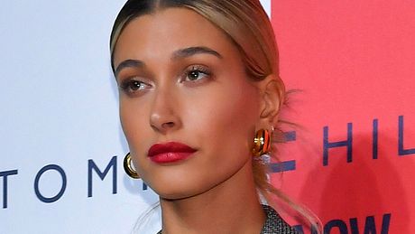 Hailey Bieber ging es mal so schlecht, dass sie die ganze Nacht weinte ... - Foto: Koki Nagahama