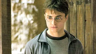 Daniel Radcliffe ist mit seiner Leistung ganz und gar nicht zufrieden - Foto: IMAGO / Everett Collection